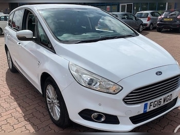 2016 (16) - 2.0 TDCi Zetec 5dr ++ 7 SEATS / ULEZ / DAB ++