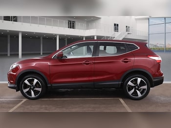 Used Nissan Qashqai 2017 for sale - 77542550: Photo