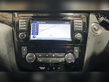 Used Nissan Qashqai 2017 for sale - 77542550: Photo