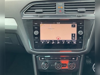 Used Volkswagen Tiguan 2018 for sale - 78131897: Photo