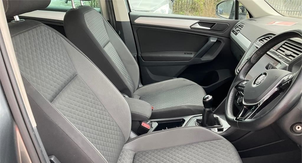 Used Volkswagen Tiguan 2018 for sale - 78131897: Photo 7