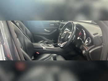 Used Mercedes-Benz GLC 2017 for sale - 79308841: Photo