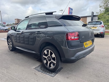 Used Citroen C4 Cactus 2015 for sale - 76017244: Photo