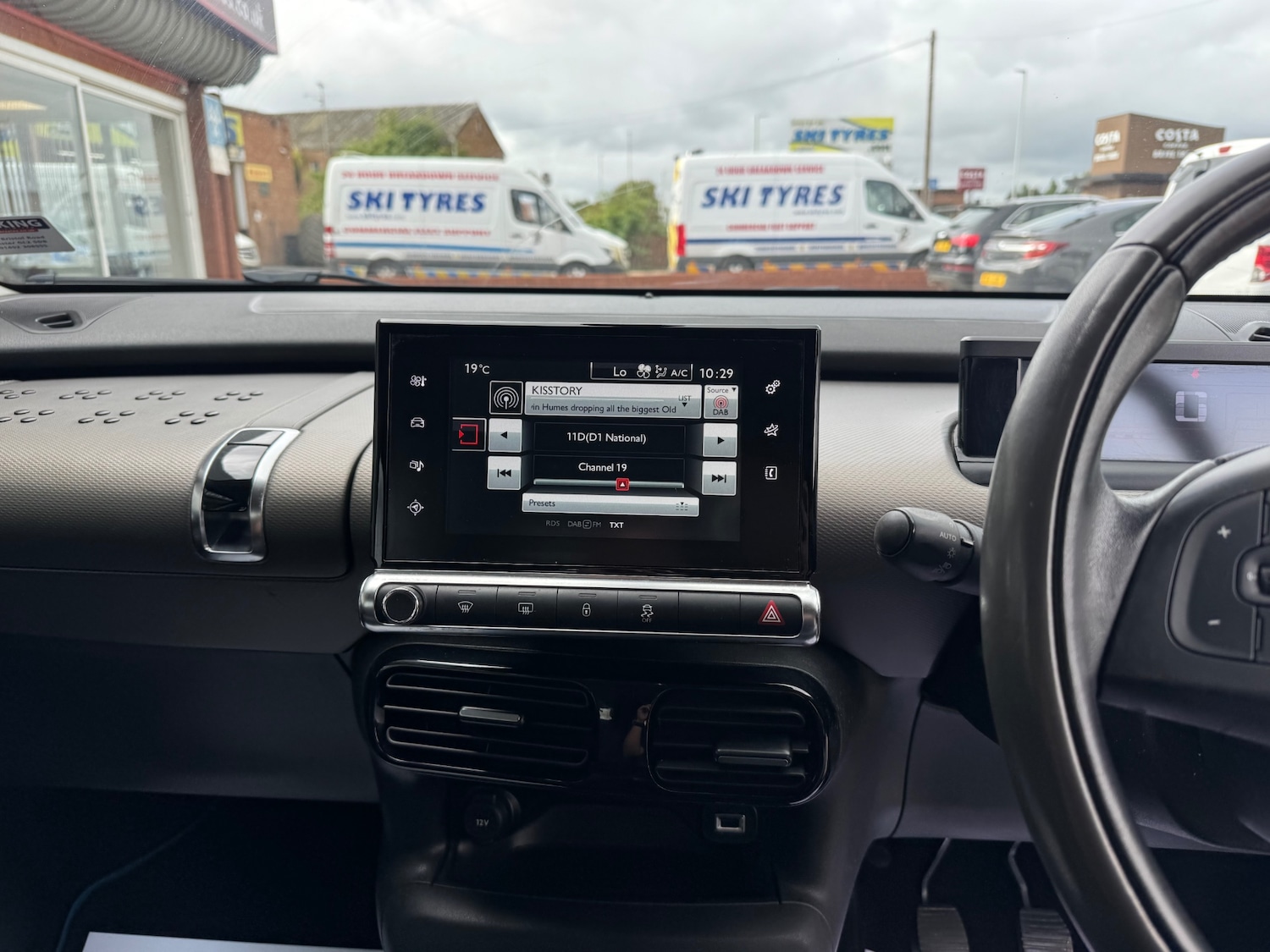 Used Citroen C4 Cactus 2015 for sale - 76017244: Photo 32