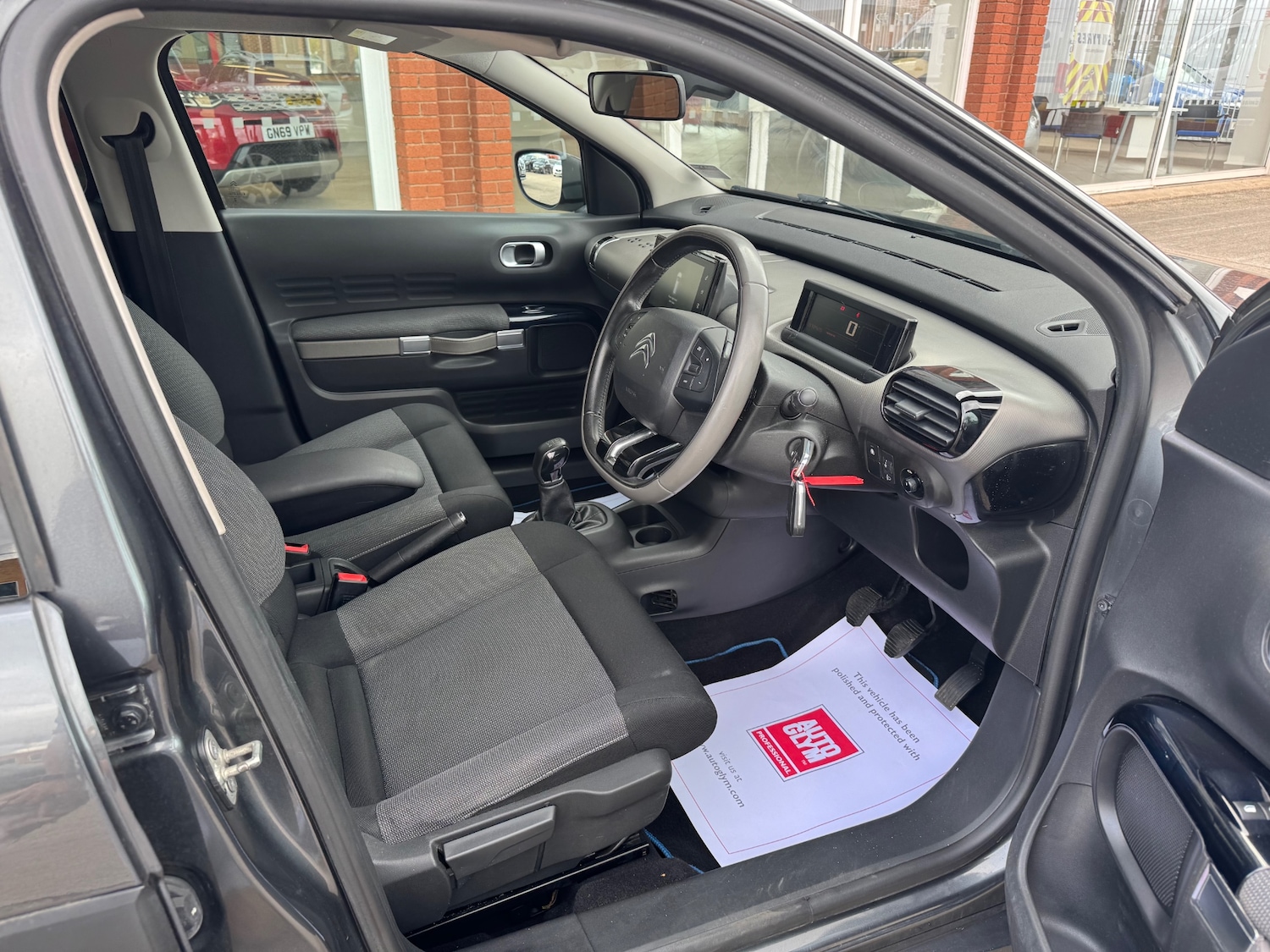 Used Citroen C4 Cactus 2015 for sale - 76017244: Photo 5