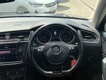 Used Volkswagen Tiguan 2018 for sale - 79308531: Photo