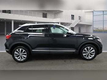 Volkswagen T-Roc feature image