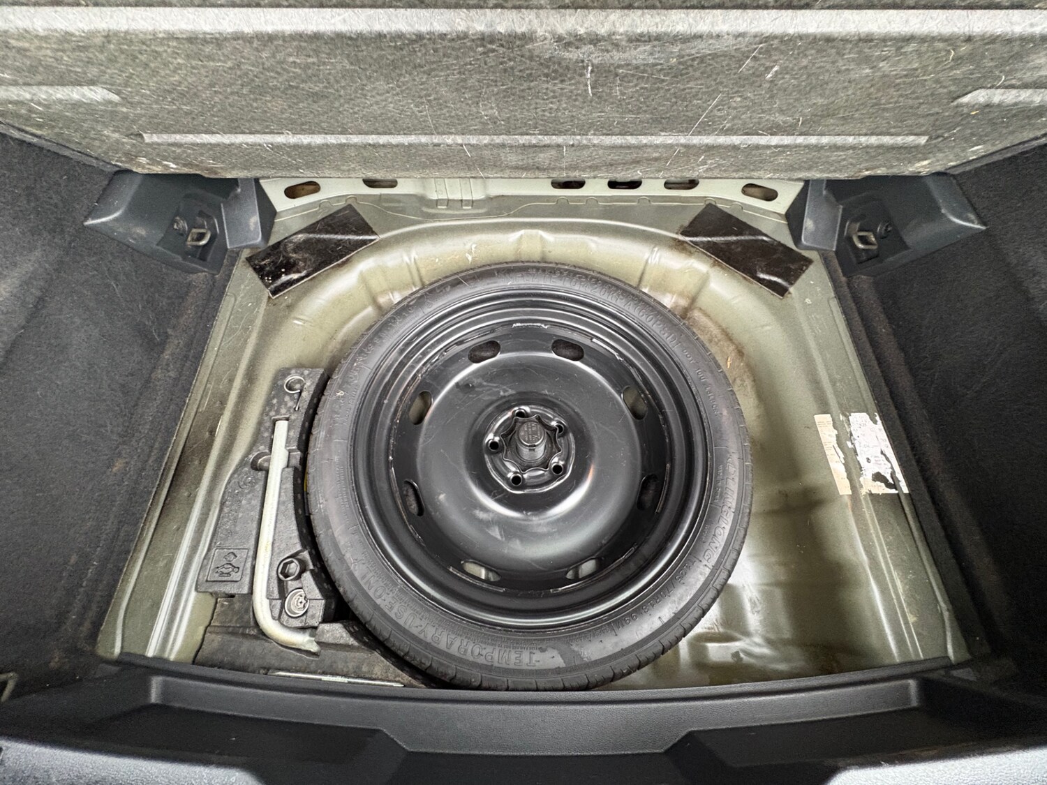 Used Volkswagen T-Roc 2019 for sale - 77106090: Photo 29