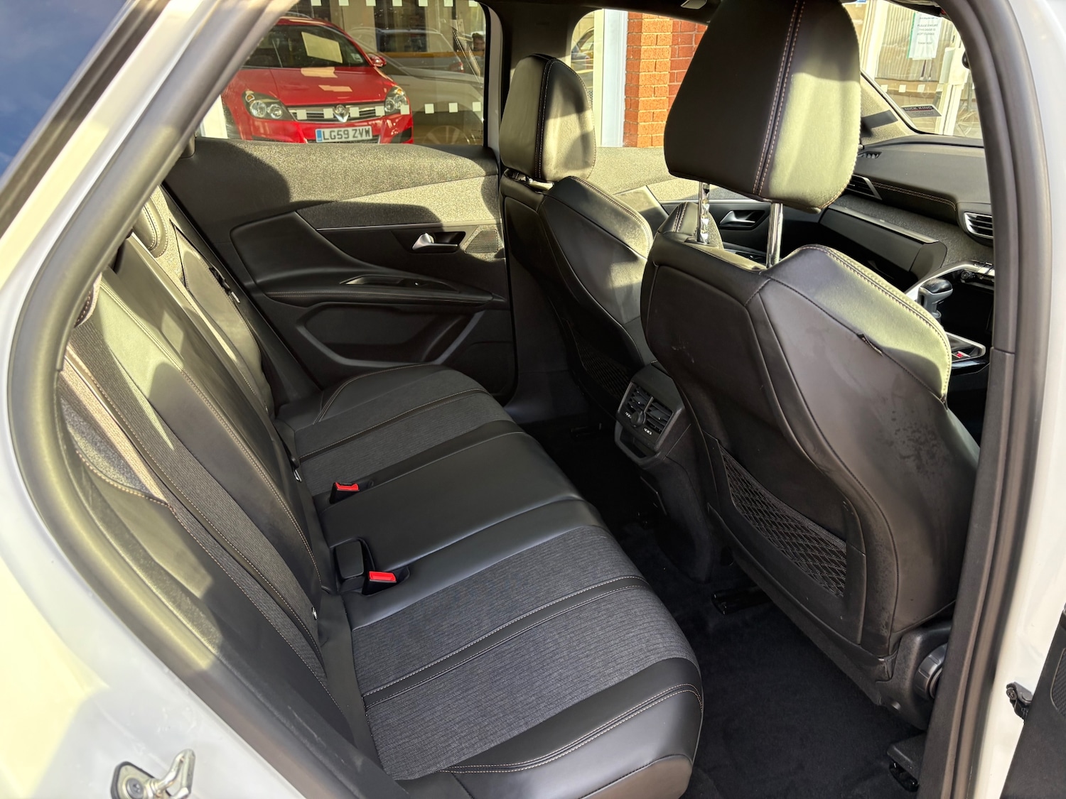 Used Peugeot 3008 2018 for sale - 76340659: Photo 11