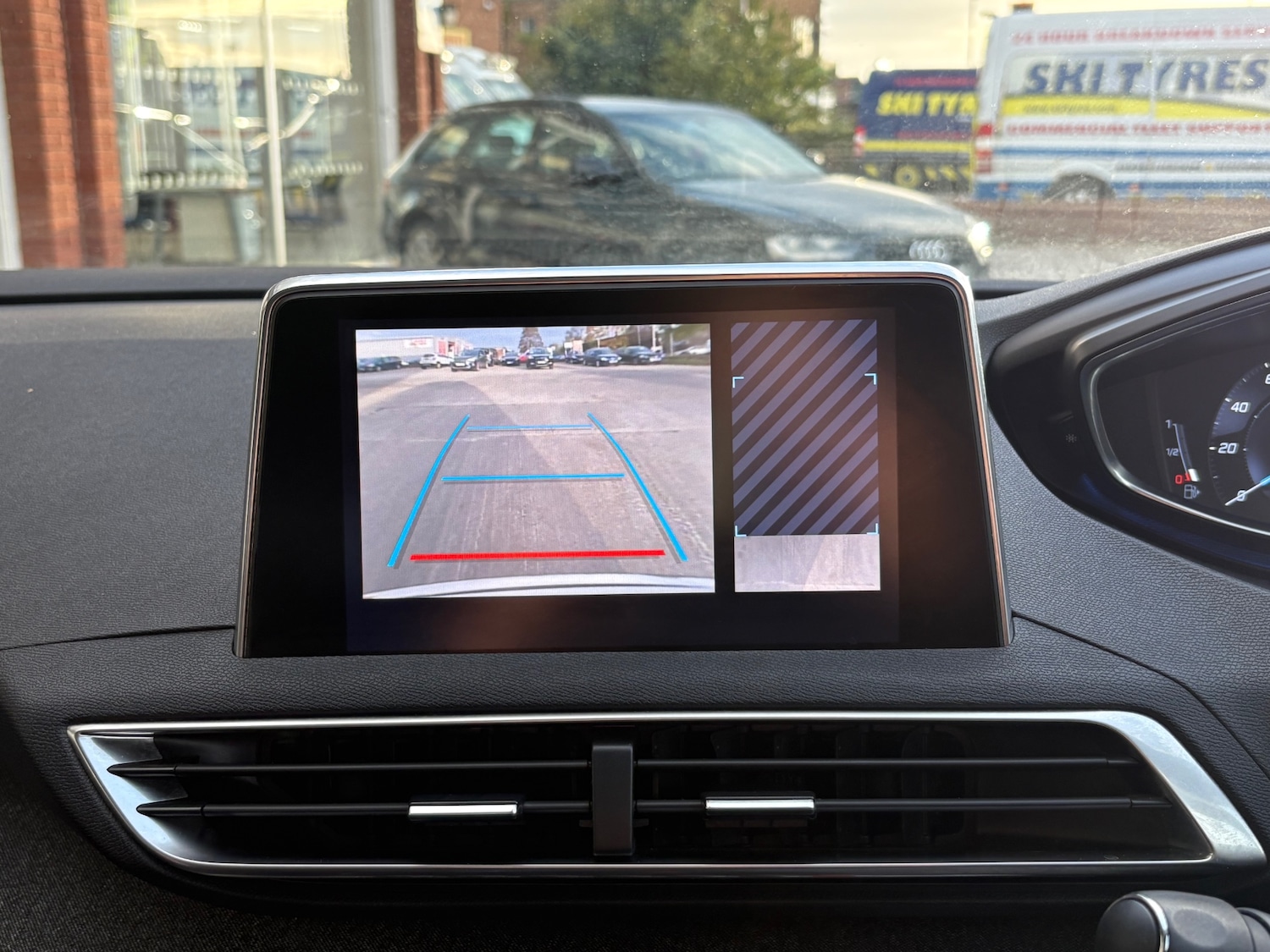 Used Peugeot 3008 2018 for sale - 76340659: Photo 21