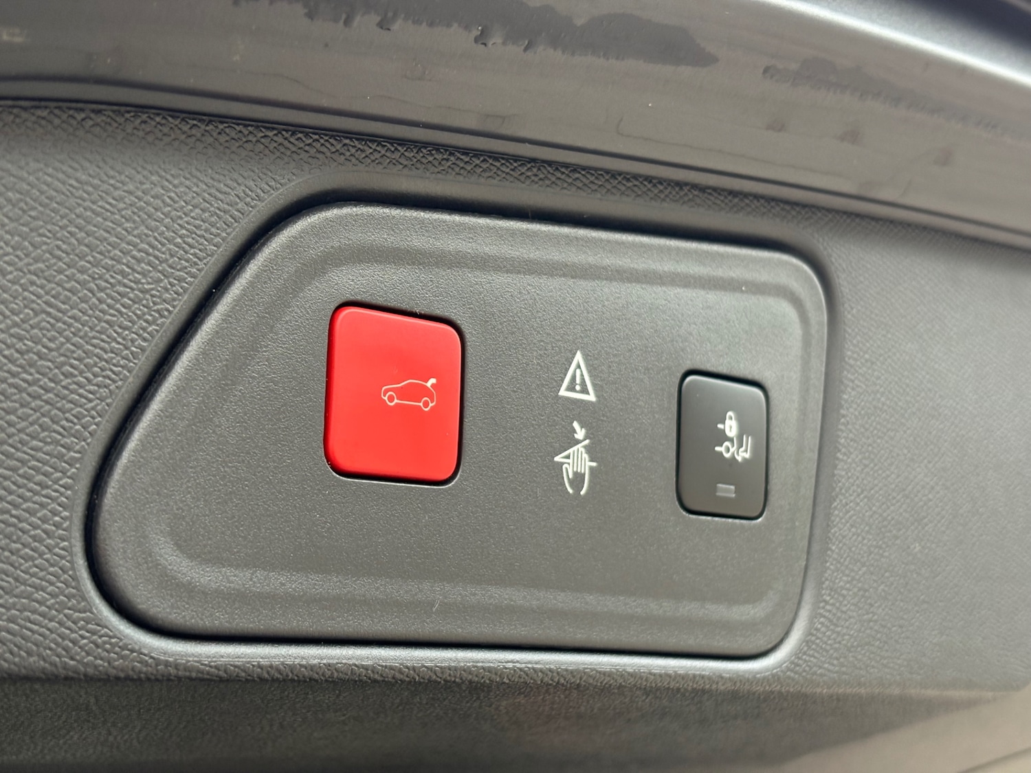 Used Peugeot 3008 2018 for sale - 76340659: Photo 29