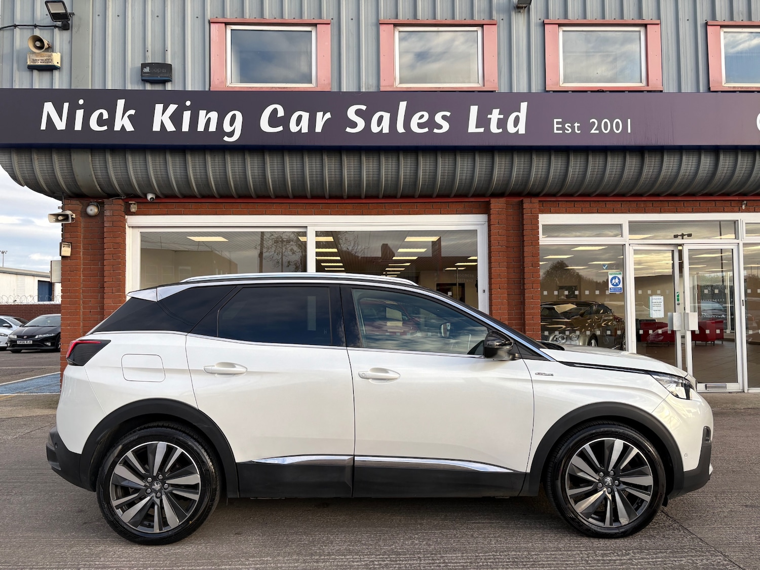 Used Peugeot 3008 2018 for sale - 76340659: Photo 9