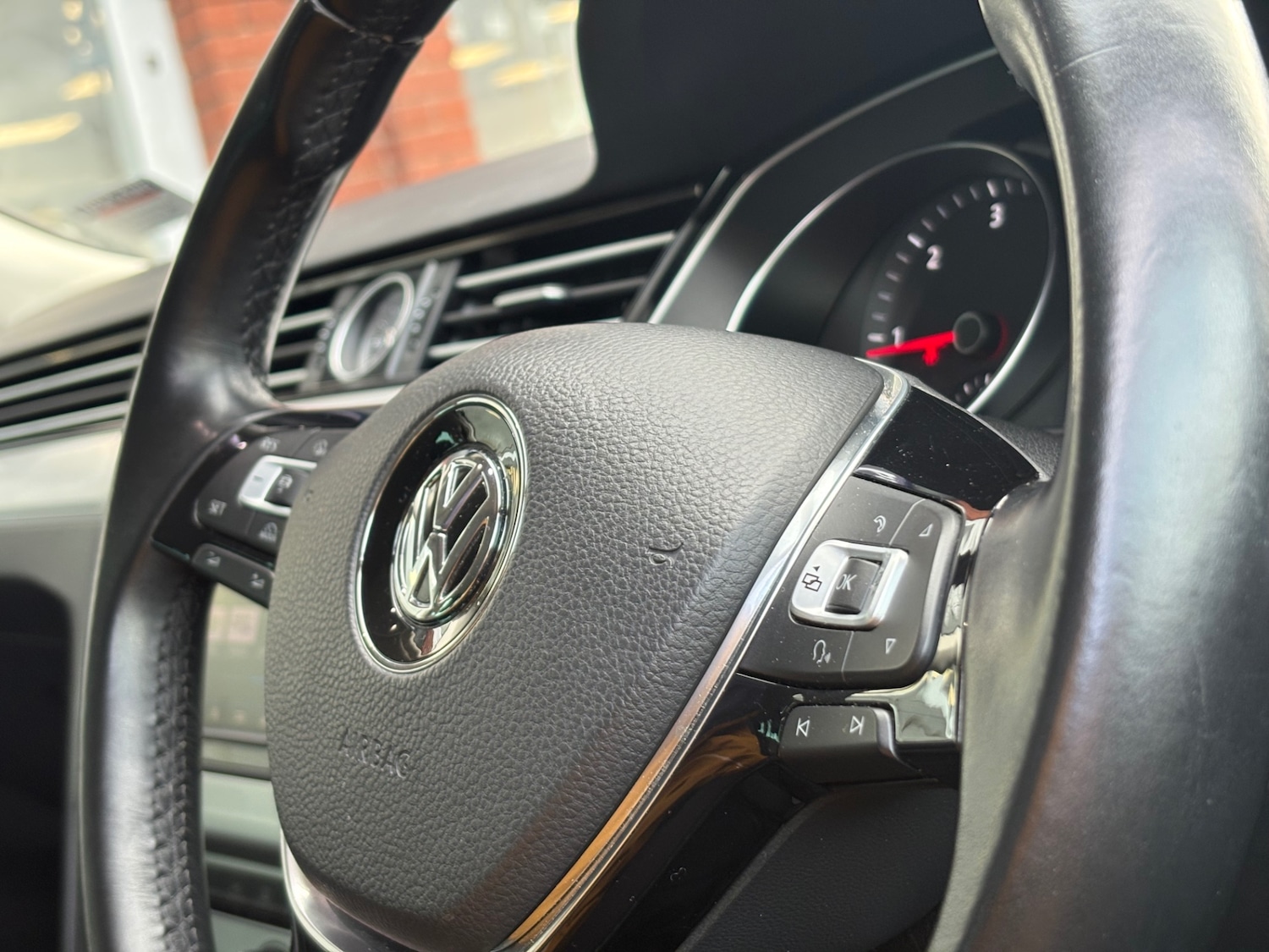 Used Volkswagen Passat 2017 for sale - 77198571: Photo 24