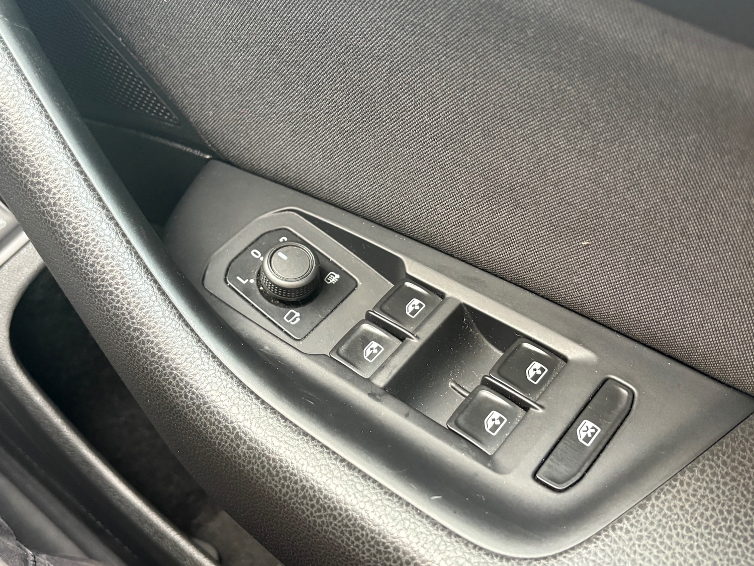 Used Volkswagen Passat 2017 for sale - 77198571: Photo 25