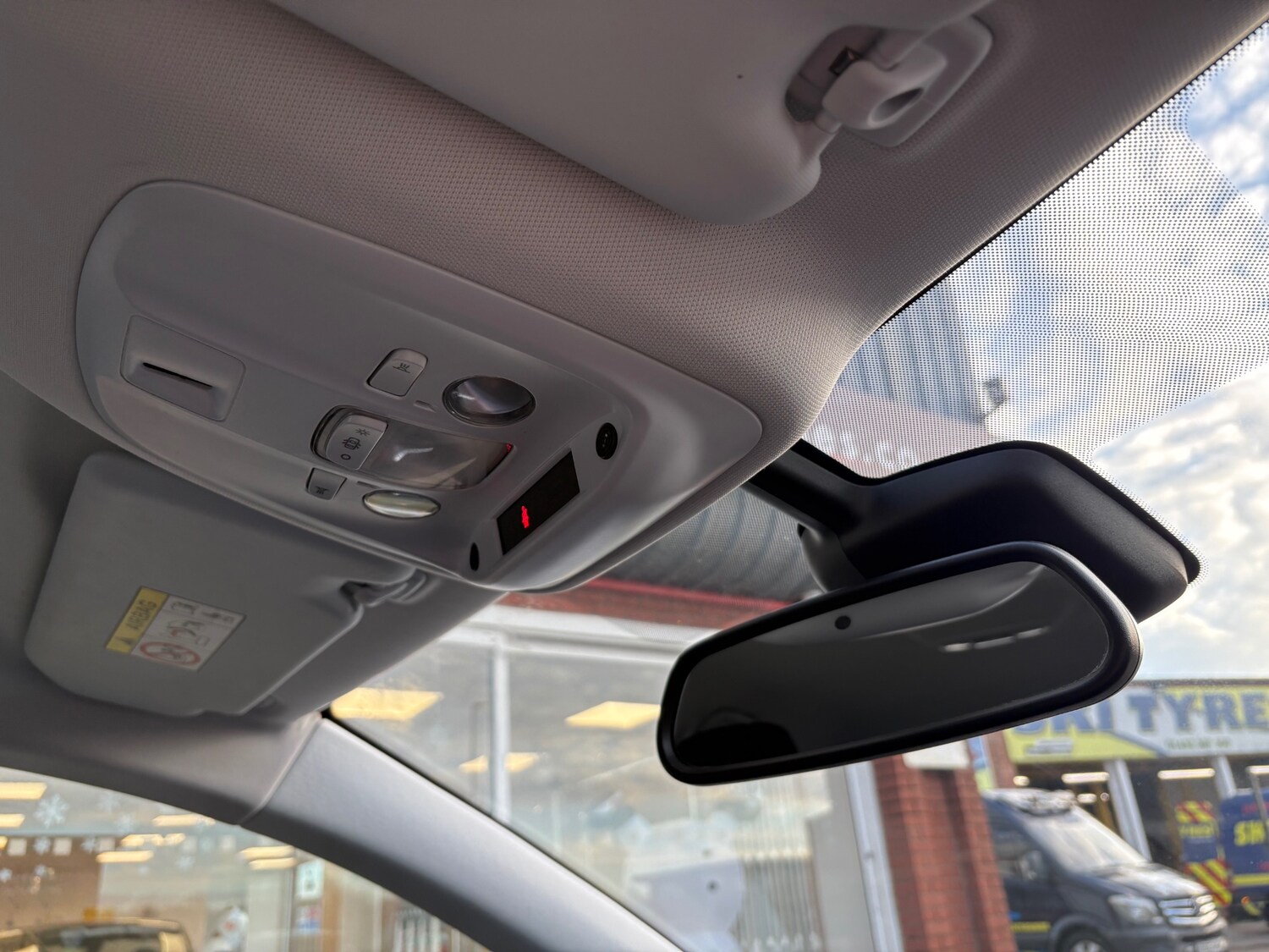 Used Peugeot 308 2016 for sale - 76466074: Photo 25