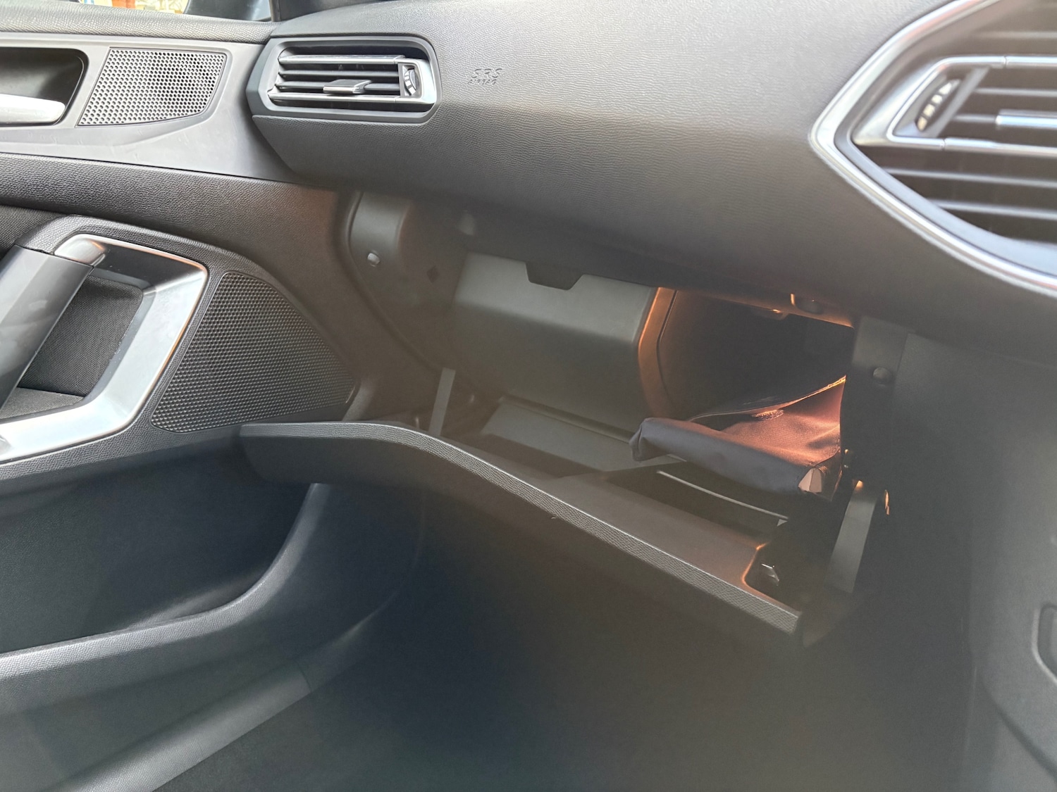 Used Peugeot 308 2016 for sale - 76466074: Photo 26