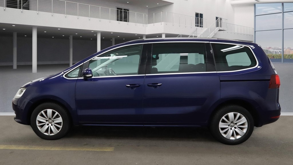 Used Volkswagen Sharan 2017 for sale - 77324244: Photo 2