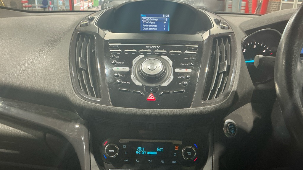 Used Ford Kuga 2015 for sale - 76383186: Photo 8