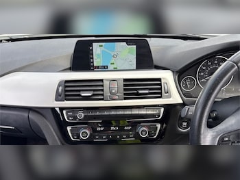 Used BMW 3 Series 2019 for sale - 79391876: Photo