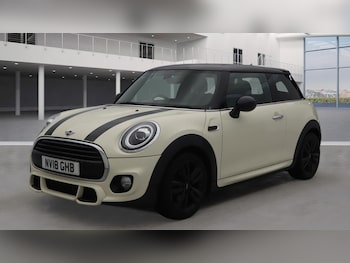 Used MINI Hatch 2018 for sale - 77492850: Photo