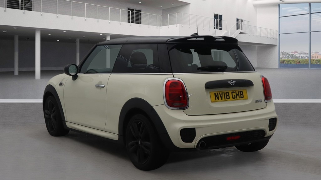 Used MINI Hatch 2018 for sale - 77492850: Photo 4