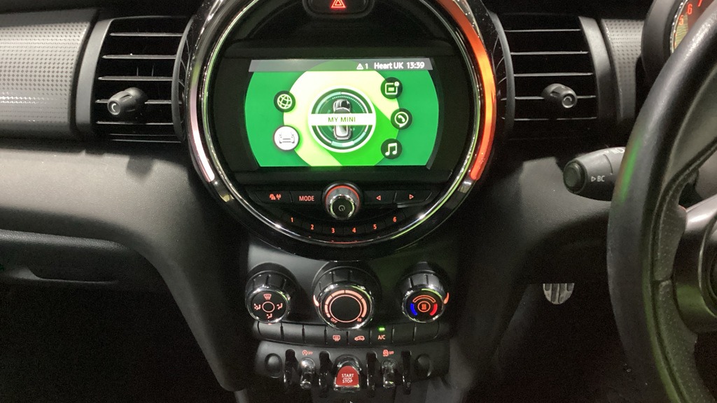 Used MINI Hatch 2018 for sale - 77492850: Photo 8