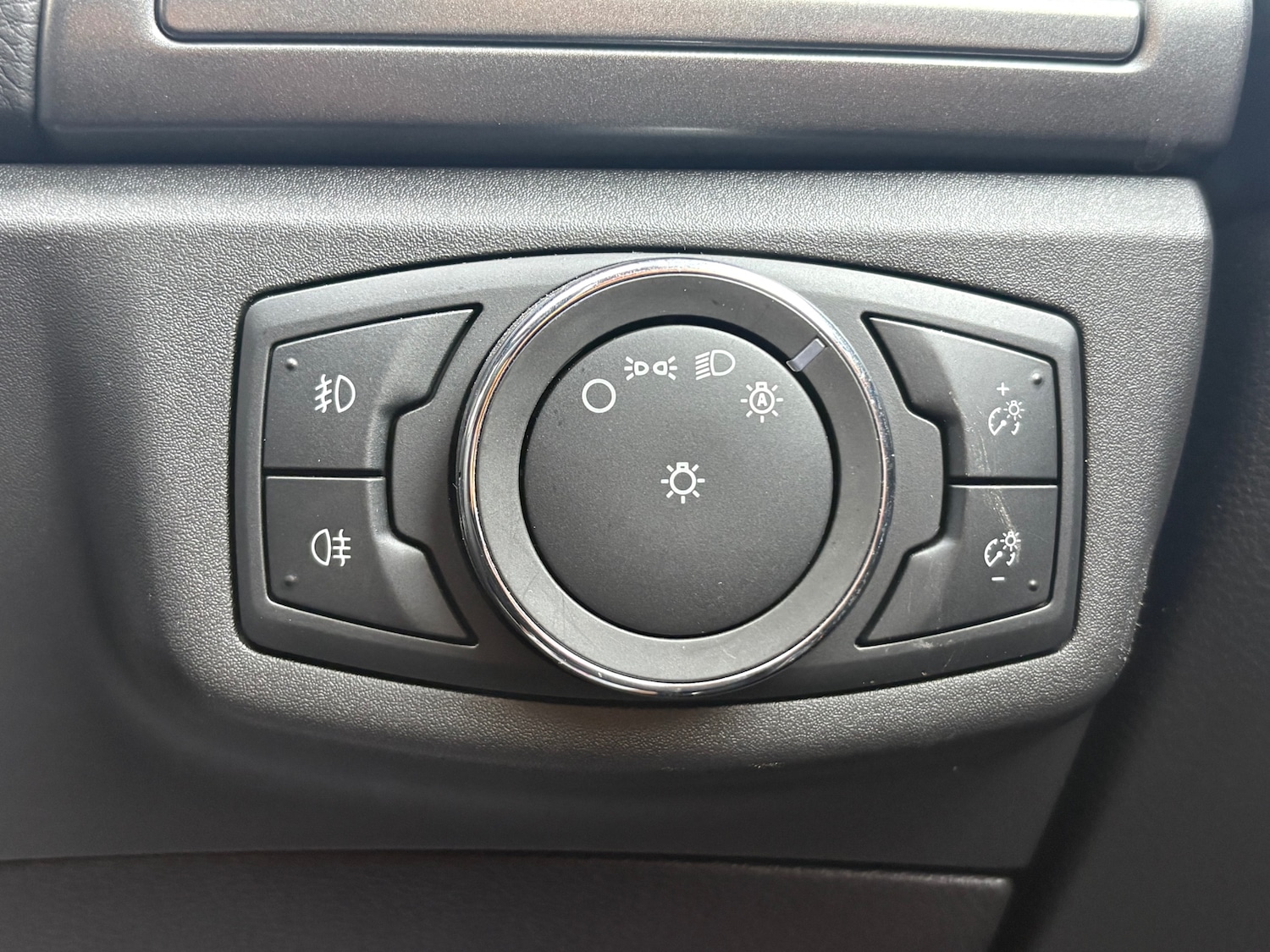 Used Ford Mondeo 2015 for sale - 77224853: Photo 23