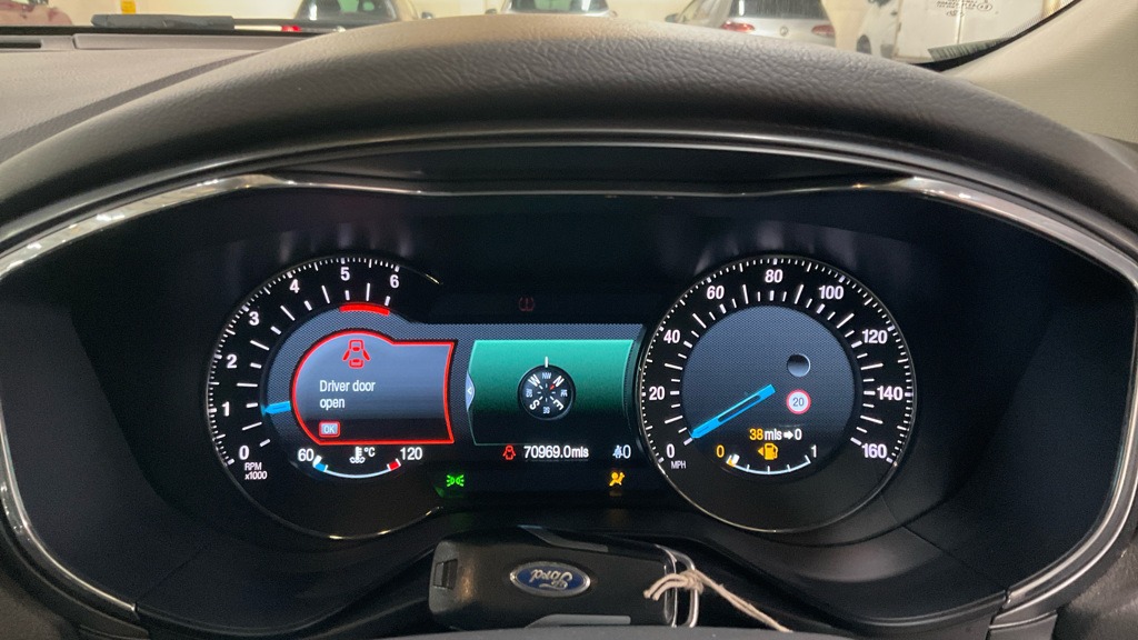 Used Ford Mondeo 2015 for sale - 77224853: Photo 9