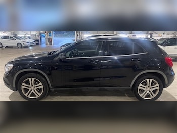 Used Mercedes-Benz GLA 2015 for sale - 77125887: Photo