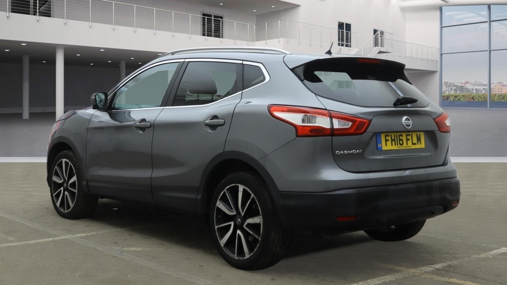 Used Nissan Qashqai 2016 for sale - 77718261: Photo 2