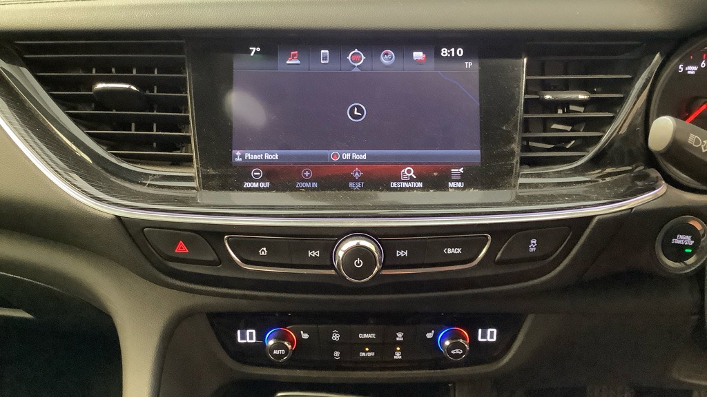 Used Vauxhall Insignia 2017 for sale - 77975928: Photo 3