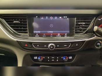 Used Vauxhall Insignia 2017 for sale - 77975928: Photo