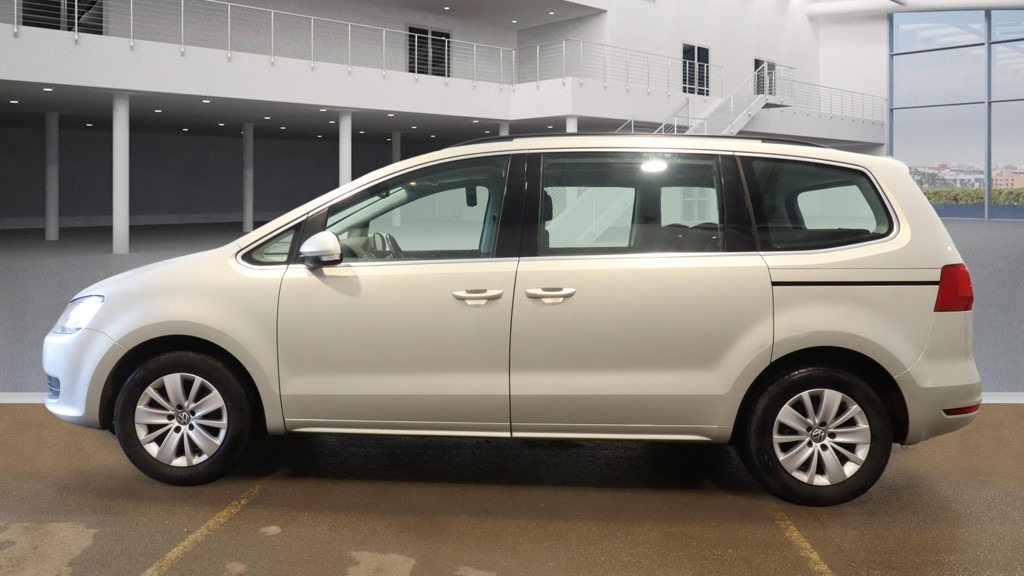 Used Volkswagen Sharan 2014 for sale - 77406744: Photo 2