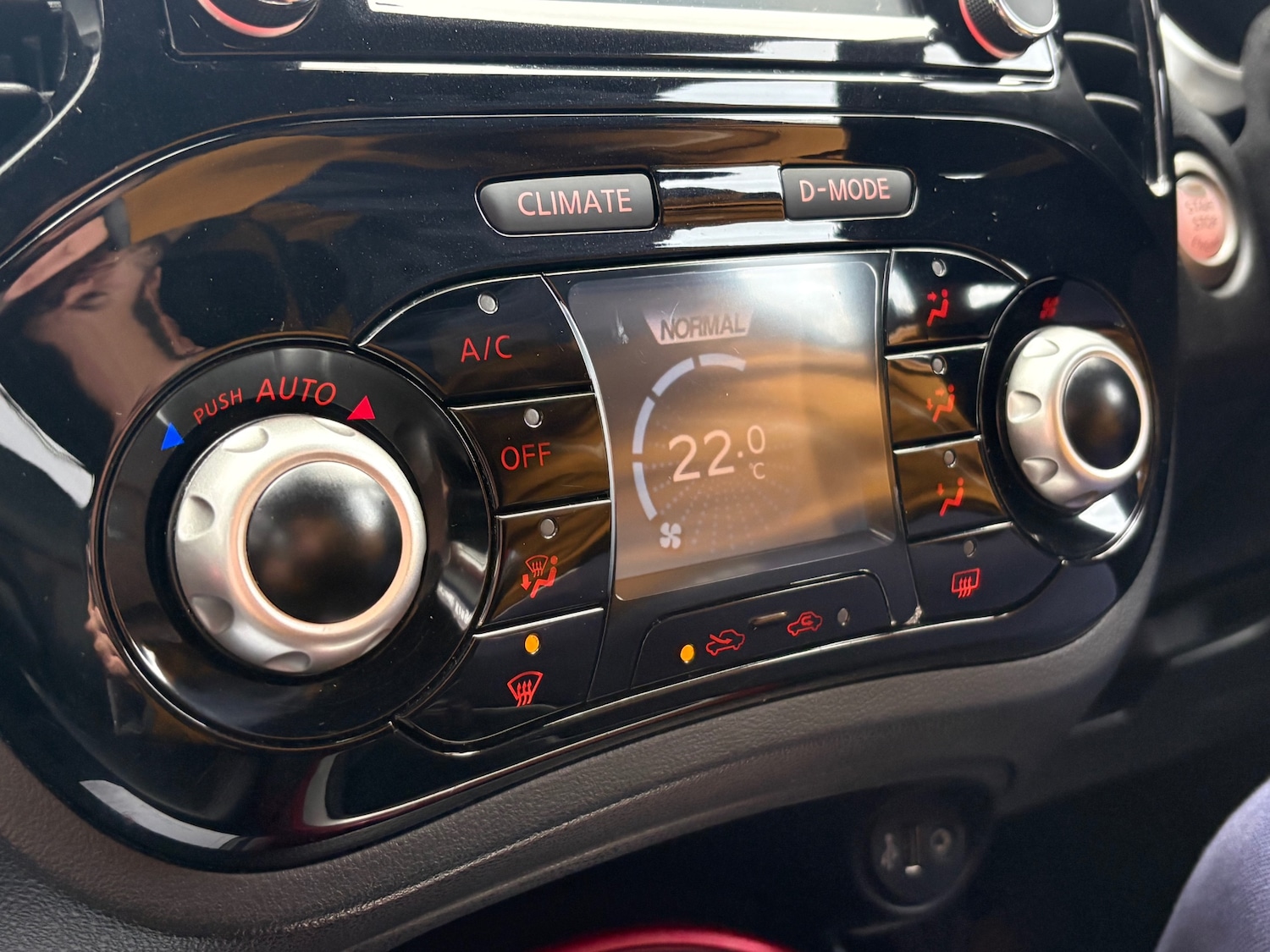 Used Nissan Juke 2015 for sale - 77104718: Photo 29