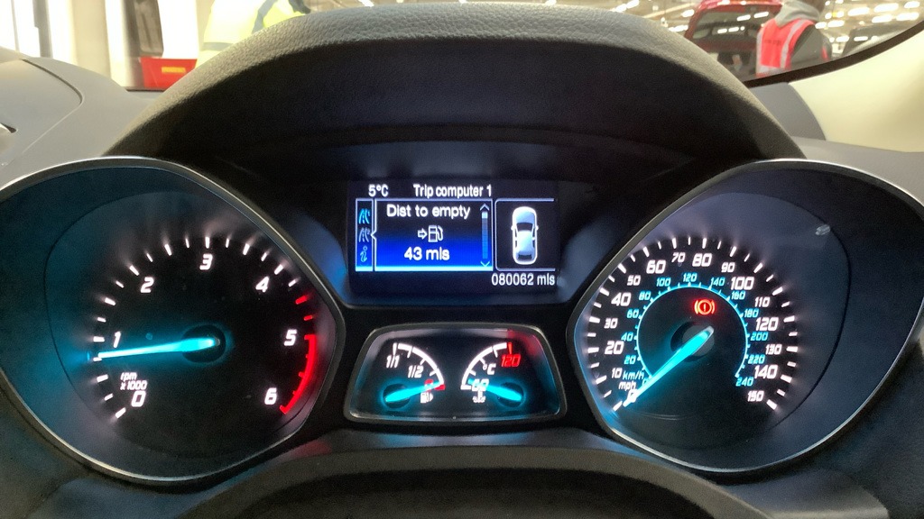 Used Ford Kuga 2015 for sale - 77085285: Photo 9