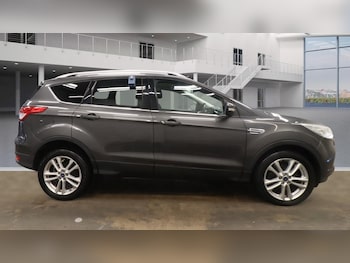 Used Ford Kuga 2016 for sale - 76947624: Photo
