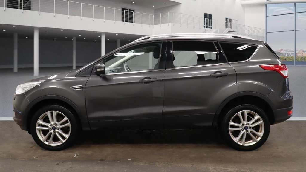 Used Ford Kuga 2016 for sale - 76947624: Photo 2