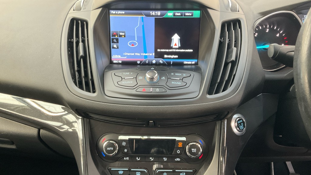 Used Ford Kuga 2016 for sale - 76947624: Photo 4