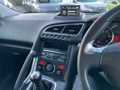 Used Peugeot 3008 2015 for sale - 76696769: Photo 14