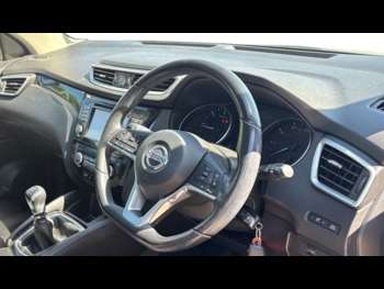 Used Nissan Qashqai 2017 for sale - 74694554: Photo