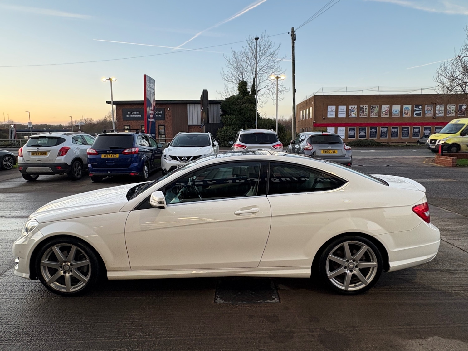 Used Mercedes-Benz C Class 2015 for sale - 76919236: Photo 17