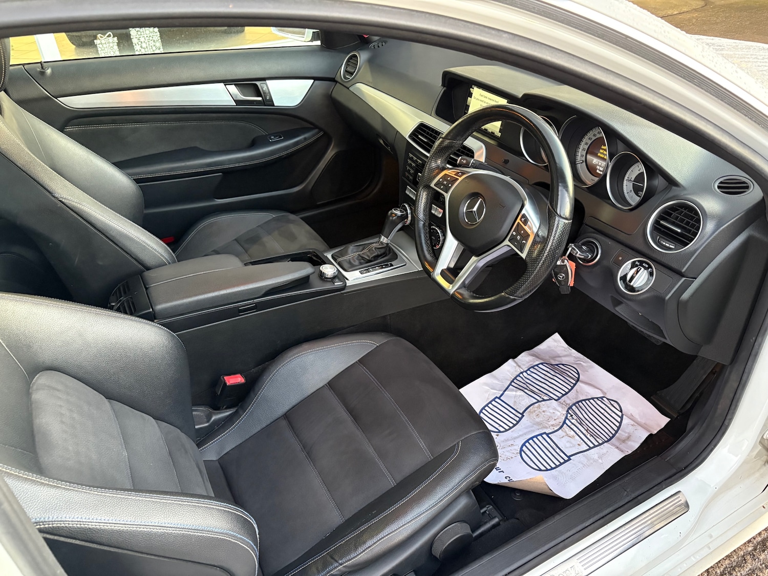 Used Mercedes-Benz C Class 2015 for sale - 76919236: Photo 25