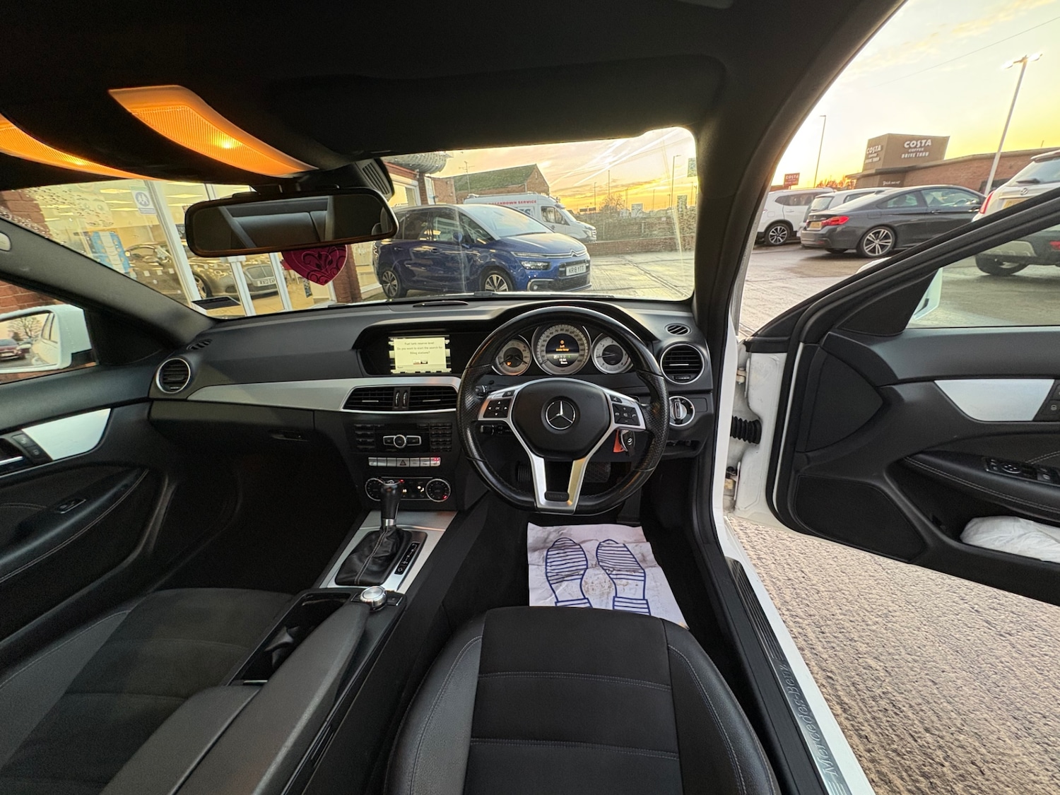 Used Mercedes-Benz C Class 2015 for sale - 76919236: Photo 26