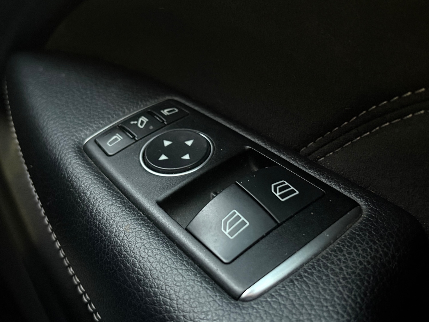 Used Mercedes-Benz C Class 2015 for sale - 76919236: Photo 33