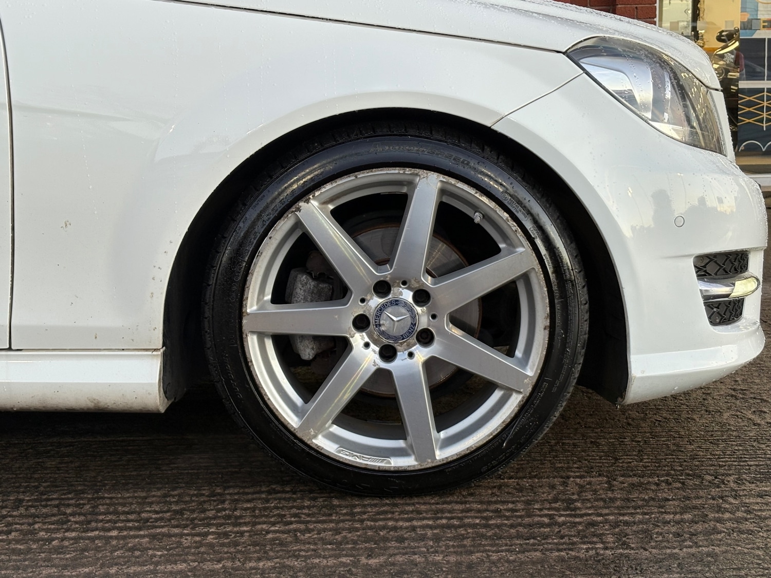 Used Mercedes-Benz C Class 2015 for sale - 76919236: Photo 42