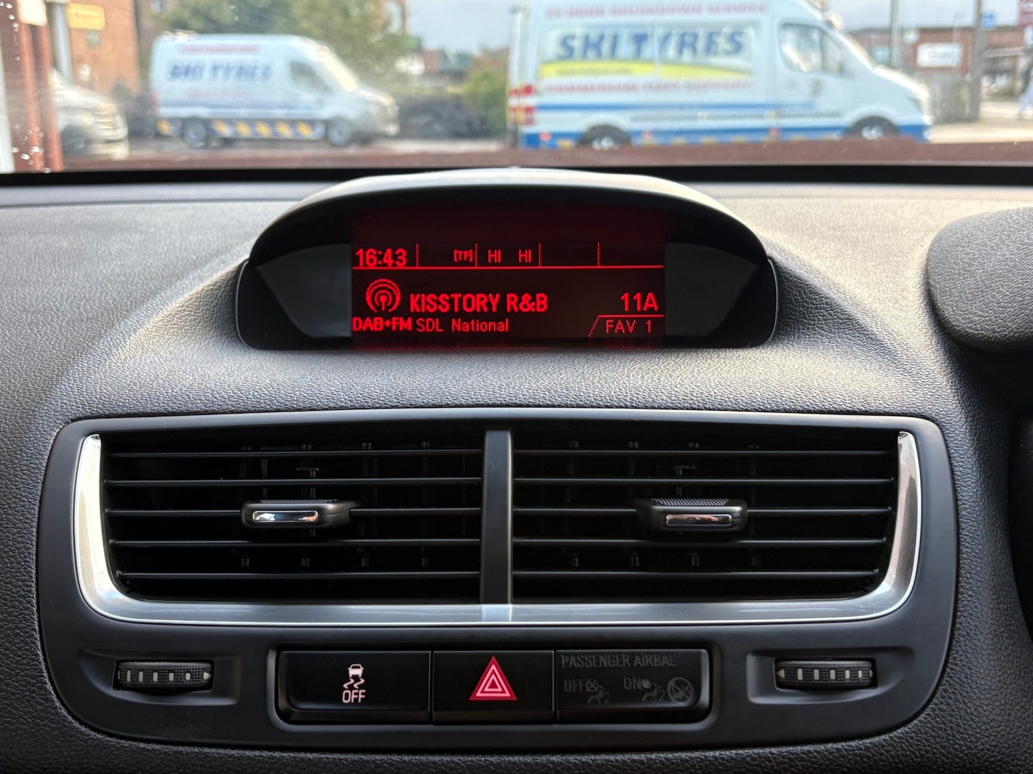 Used Vauxhall Mokka 2014 for sale - 76332137: Photo 15