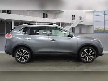 Used Nissan X-Trail 2017 for sale - 76504800: Photo