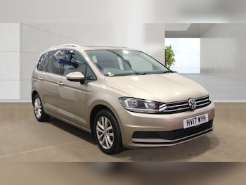 Used Volkswagen Touran 2017 for sale - 78581813: Photo