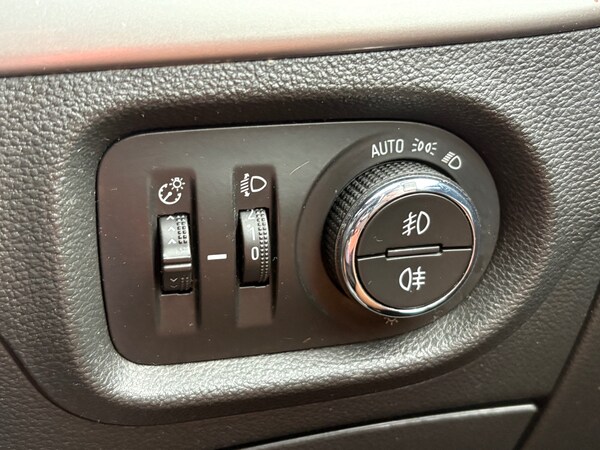 Used Vauxhall Astra 2020 for sale - 76018075: Photo 24