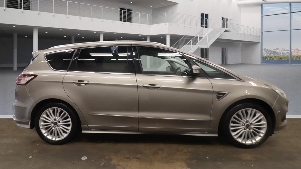 Used Ford S-Max 2015 for sale - 76969696: Photo 1